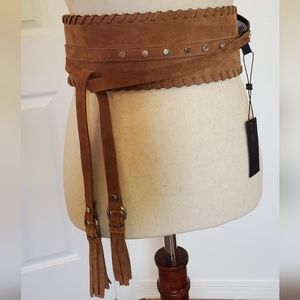 BCBGMAXAZRIA Brown Suede belt.